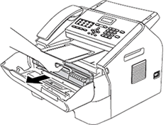 Retirez lentement l'ensemble tambour toner.