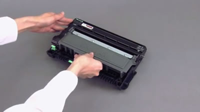  Put the toner cartridge into drum