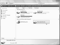 The “Removable Disk” icon appears in “Computer (My computer)” on the computer.